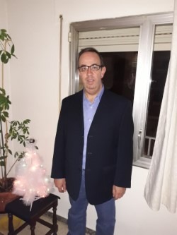 Lorenzo Fumanal Trallero: Servicios financieros y de comercio. Community manager (redes sociales) en Alerre Huesca Lorenzo Fumanal Trallero: Servicios financieros y de comercio. Community manager (redes sociales) en Alerre Huesca