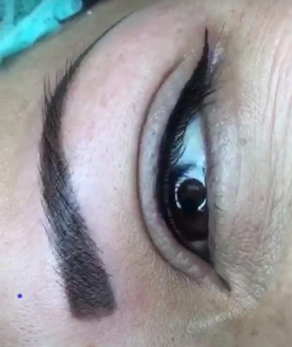 Patricio Barrera: Microblading micropigmentación  en alicante Alicante