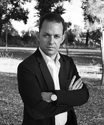 Rafael Rueda Consulta