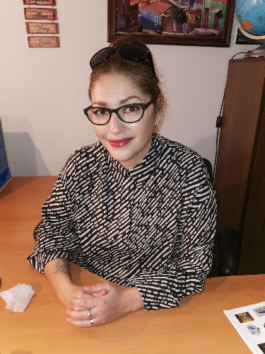 Trabajo1 Auxiliar administrativo y auxiliar de geriatría  en Barcelona - Jacqueline