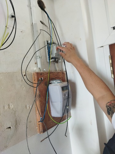 Trabajo1 Reformas  en Cornella de llobregat Barcelona - Emerson