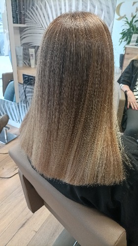 Trabajo3 Oficial de peluquería y tecnico colorista  en Madrid - Cristina