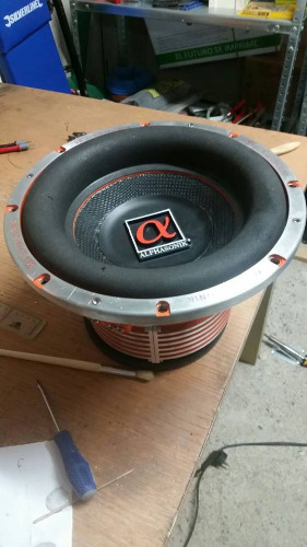 Trabajo1 Tienda online de repuestos para altavoces.  Reparación de altavoces  en Liria Valencia - M-Max Audio