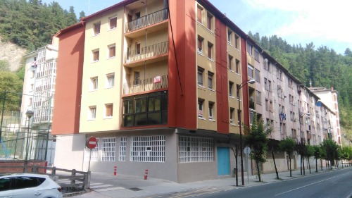 Trabajo1 Construccion rehabilitacion fachadas sate reformas mantenimiento cubiertas trabajadores por horas o metros  en villaverde Madrid - Juan Carlos Escalona Alcazar