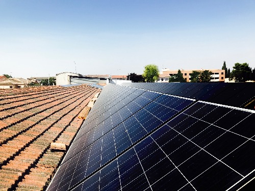 Trabajo3 Ingeniería solar fotovoltaica y almacenamiento  en Arganda del Rey Madrid - Kuantica Hybrid Solar Technologies
