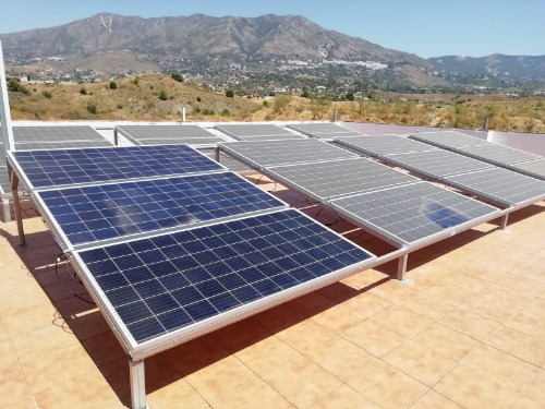 Trabajo1 Comercial instalaciones autoconsumo  en Rincón de la victoria Málaga - Solarplanetenergy