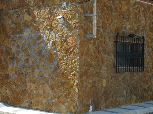 Trabajo3 Fabricacion y distribucion de piedra para zocalos  en Olula Del Rio Almería - Juan Lopez